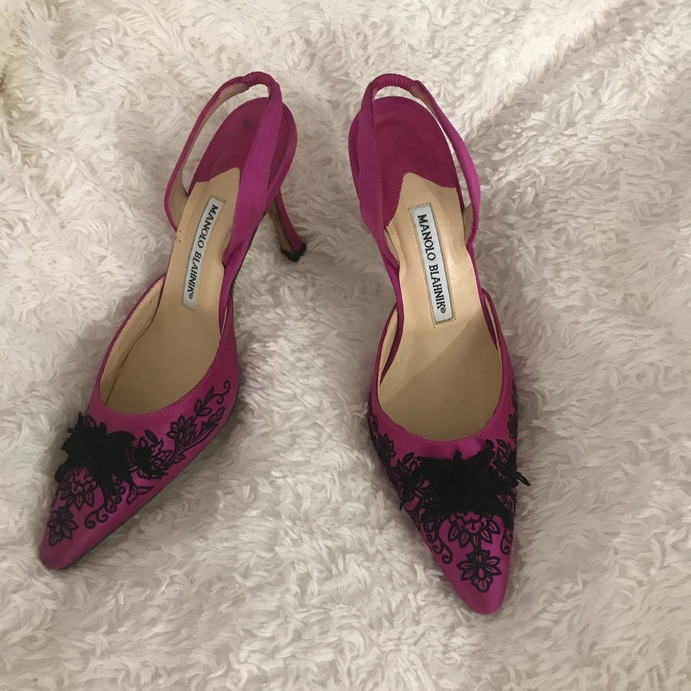 MANOLO BLAHNIK SHOES 100$